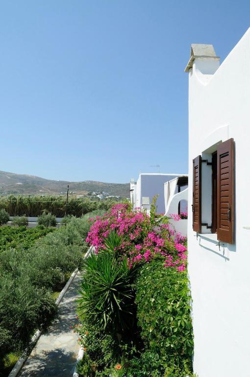 Marili Apartments Studios Parasporos Exterior foto
