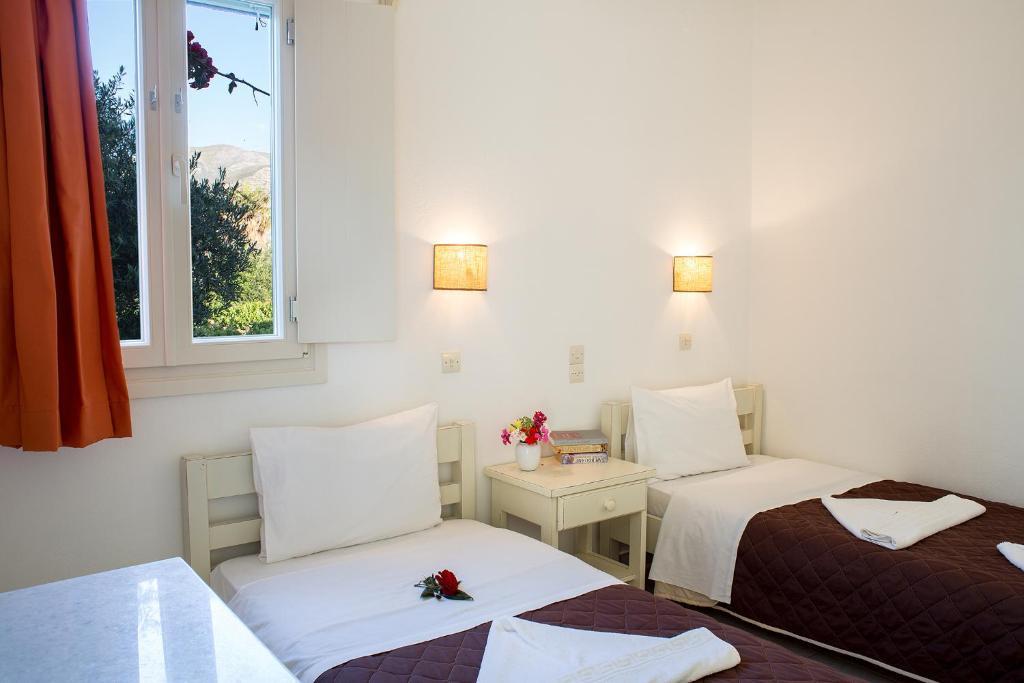 Marili Apartments Studios Parasporos Cameră foto