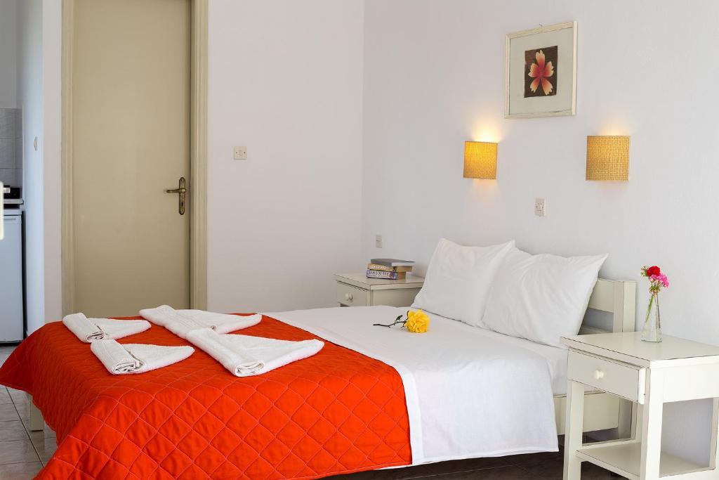 Marili Apartments Studios Parasporos Exterior foto
